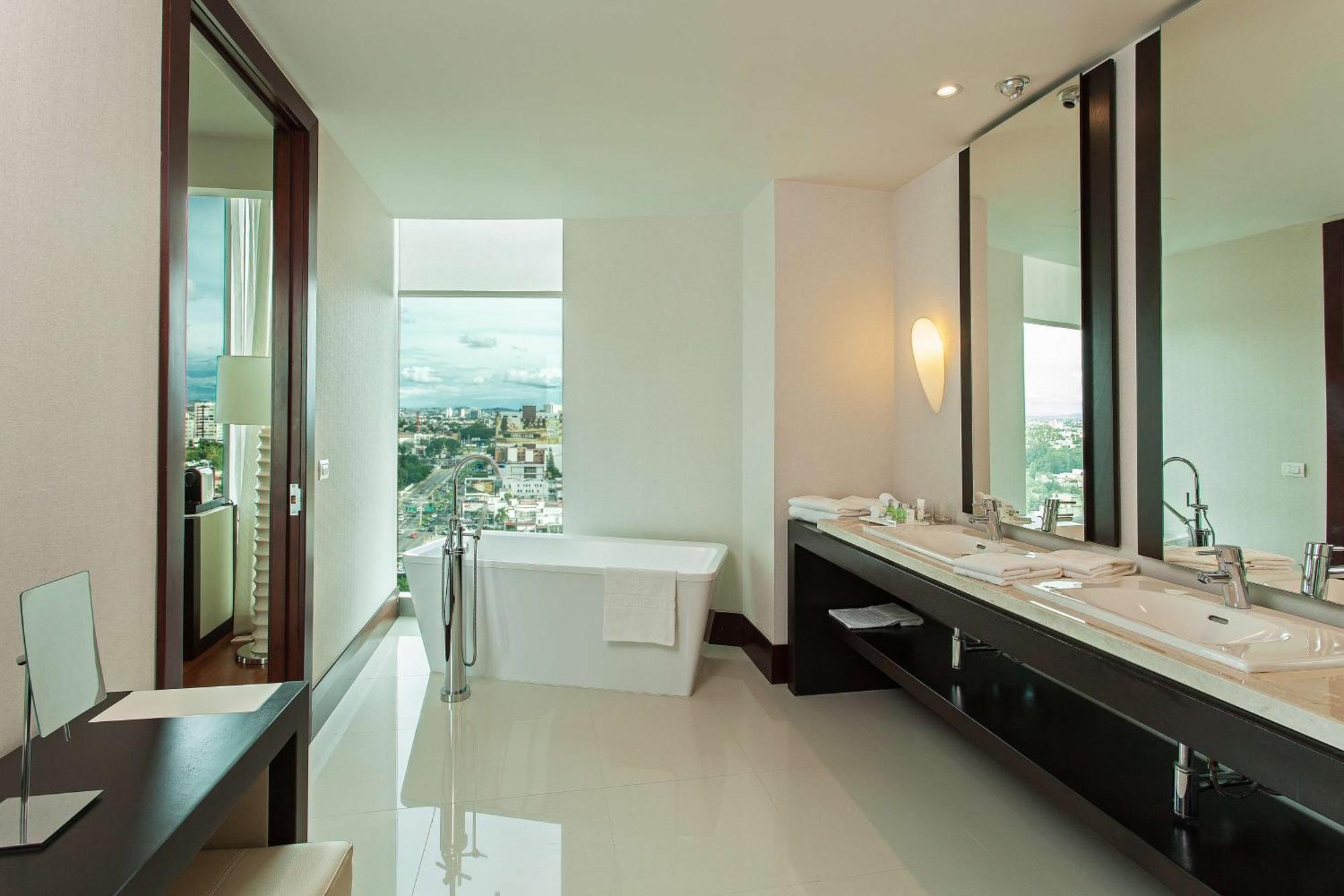 Nh Collection Guadalajara Providencia Hotel Kültér fotó
