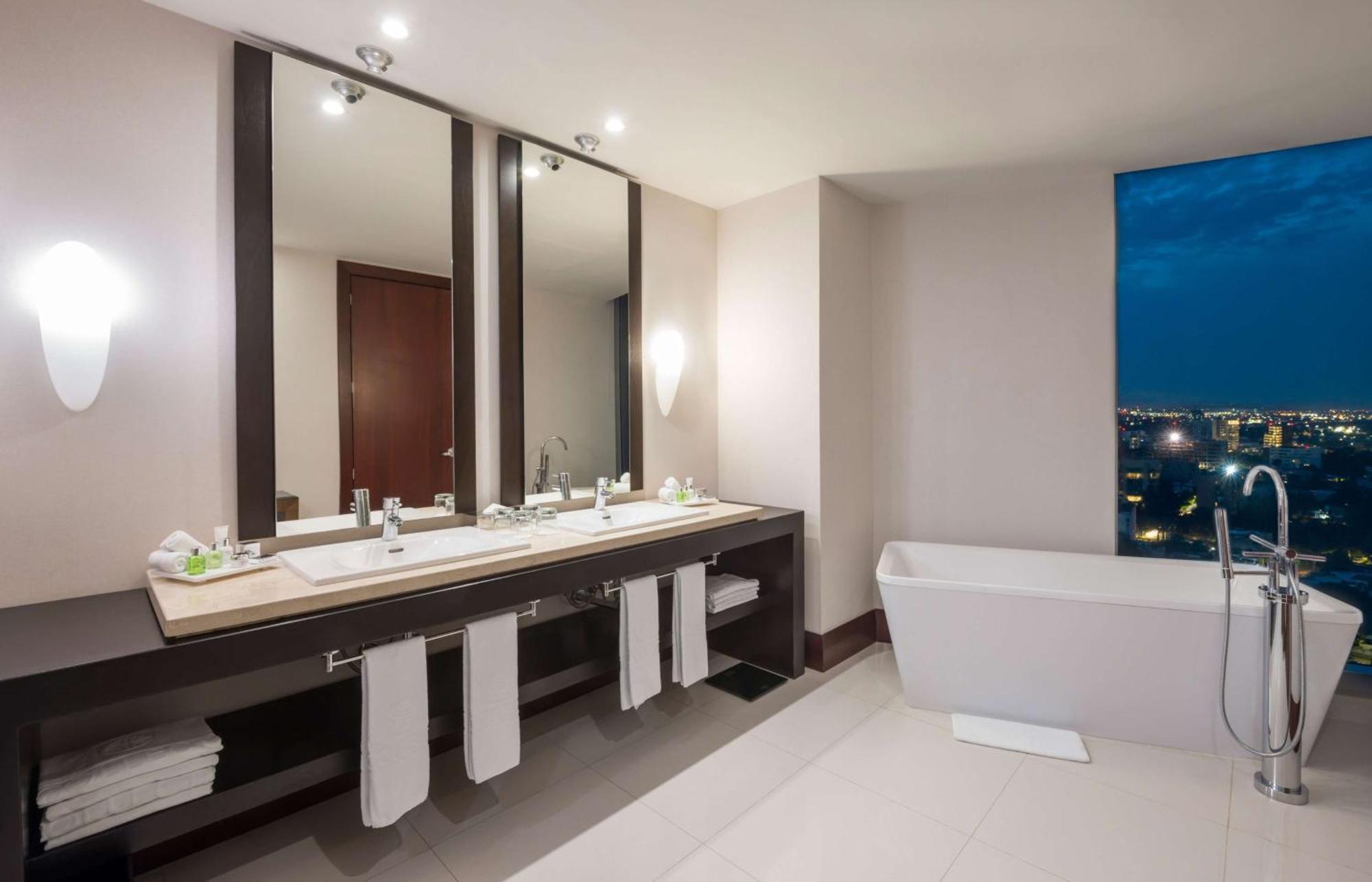 Nh Collection Guadalajara Providencia Hotel Kültér fotó
